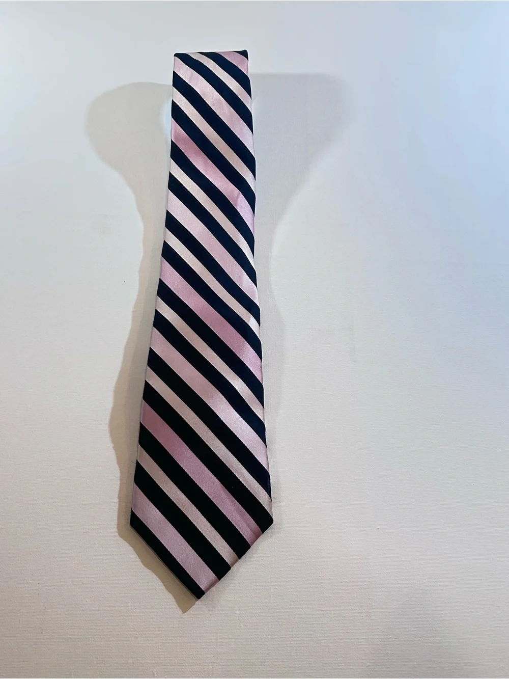 Croft & Barrow Men’s 100% Silk Tie Pink Black Striped Satin Sheen Necktie